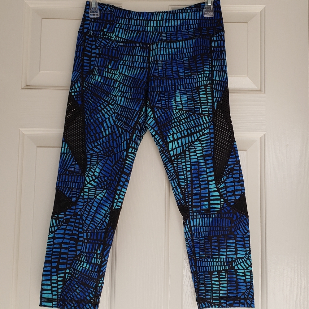 Zella mesh detail capris